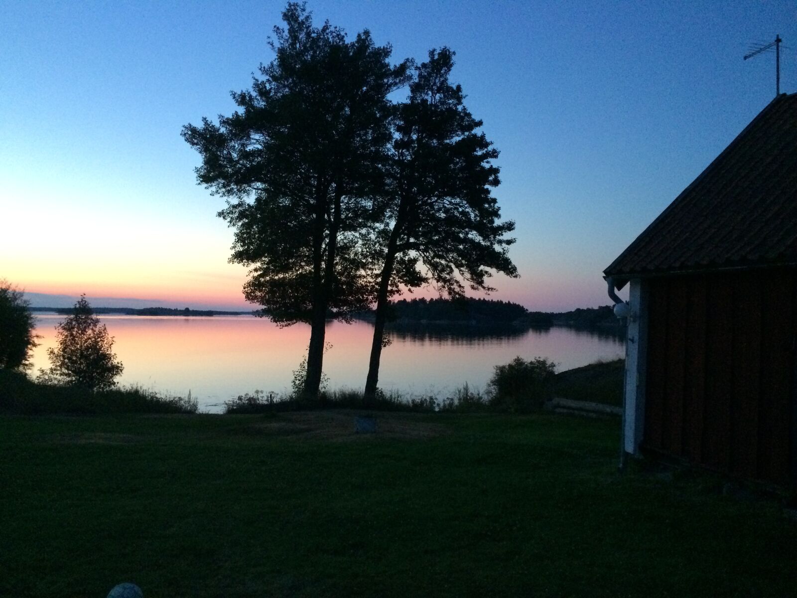 iPhone 5s back camera 4.12mm f/2.2 sample photo. Evening, sunset, i photography