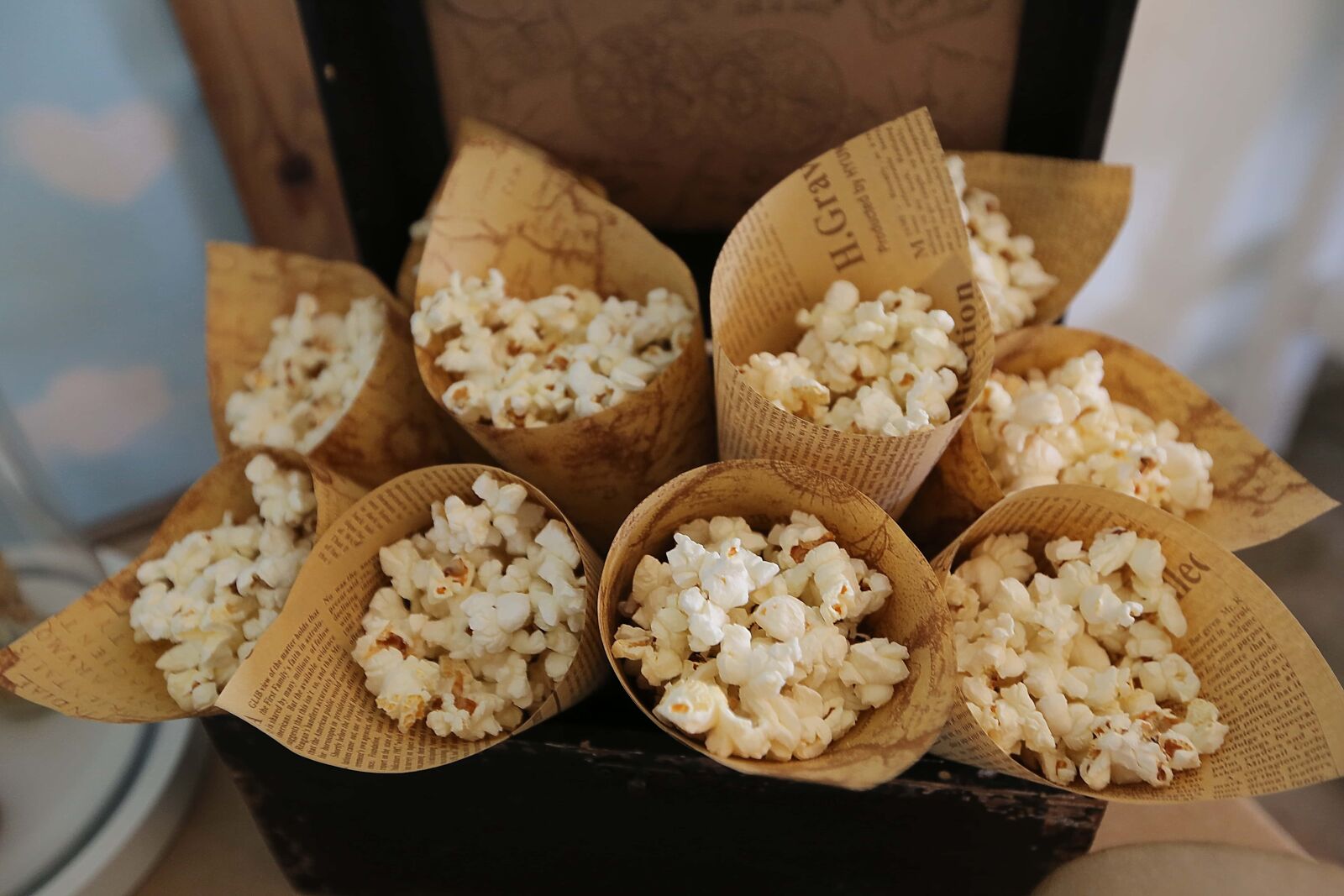 Canon EF 16-35mm F2.8L II USM sample photo. Roll, popcorn, vintage, paper photography