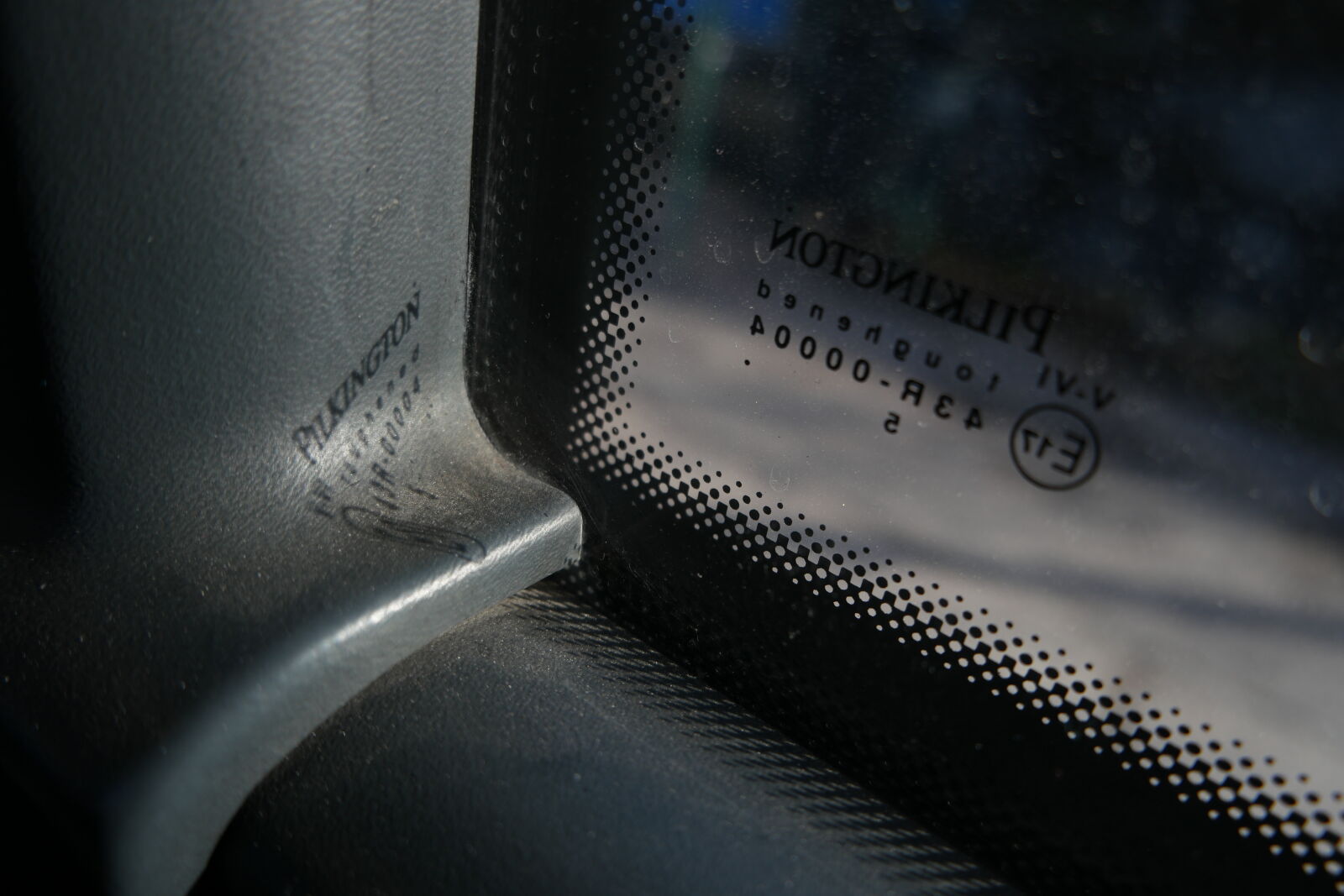 Samsung NX500 sample photo. Reflection window photography