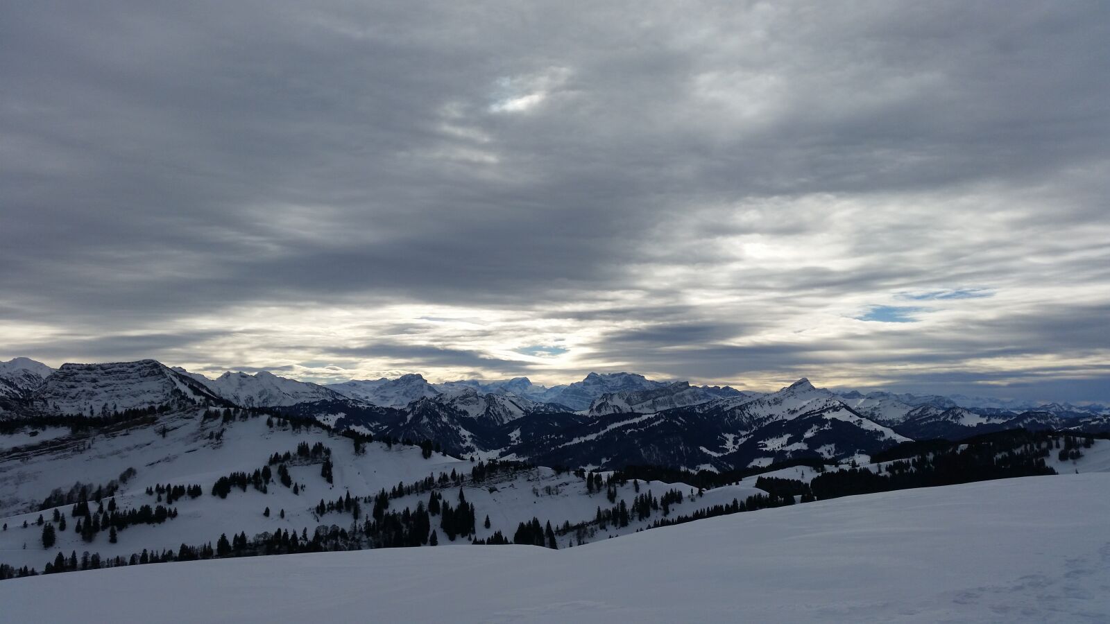 Samsung Galaxy S5 sample photo. Mountain, snow, panorama photography