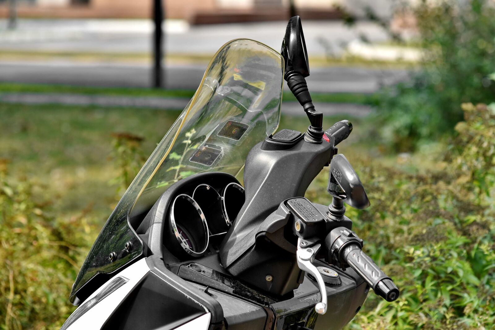 Nikon D5500 sample photo. Mirror, motorcycle, park, parked photography