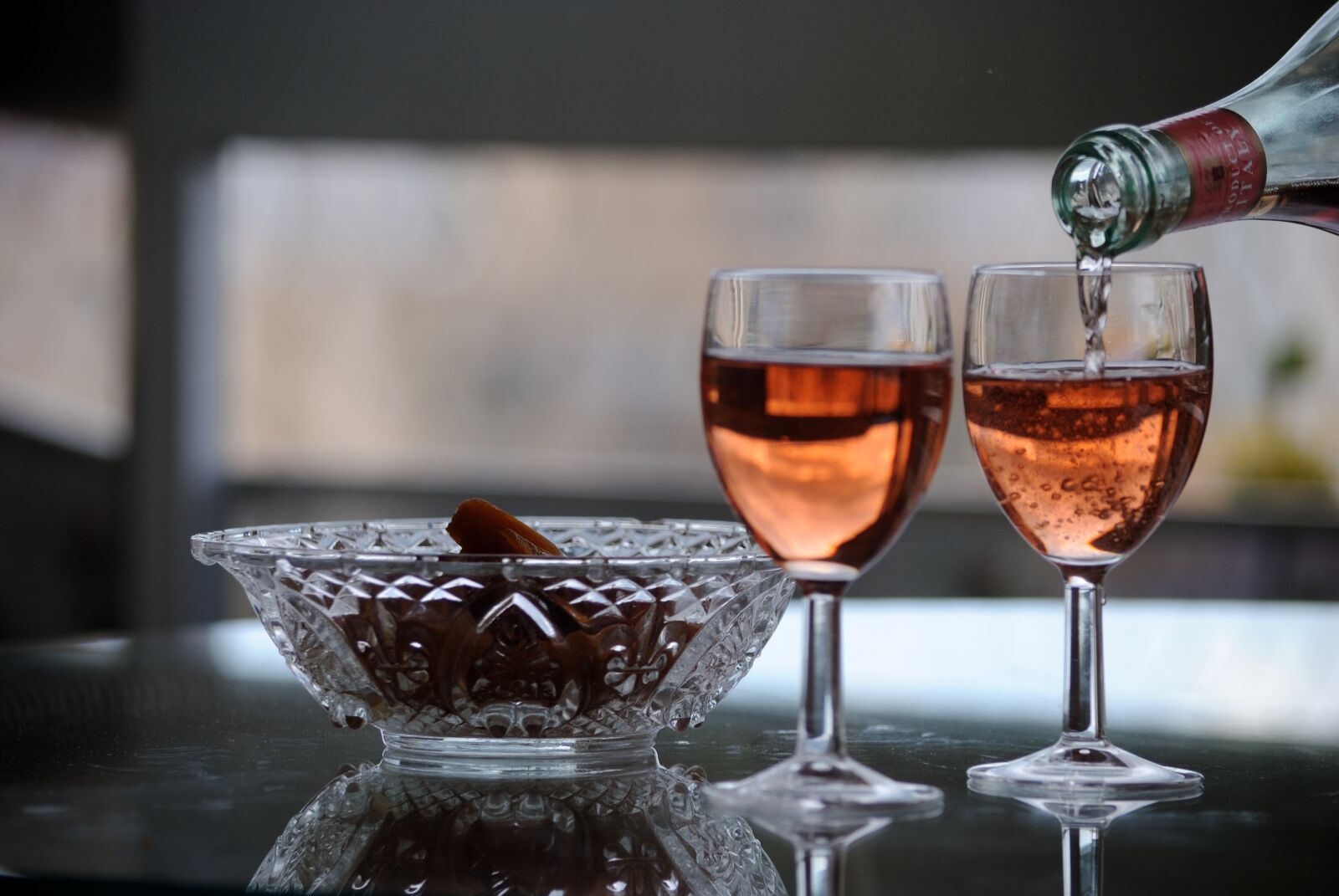 Nikon D3000 sample photo. Wine, bowls, reflections photography