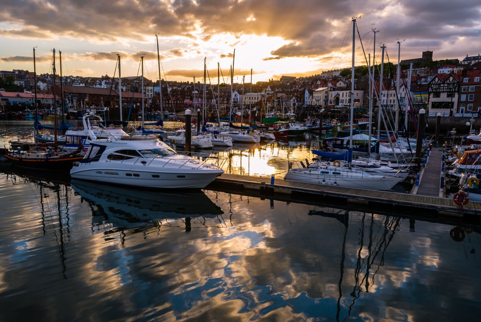 Nikon D7100 sample photo. Scarborough, harbour, sunset photography