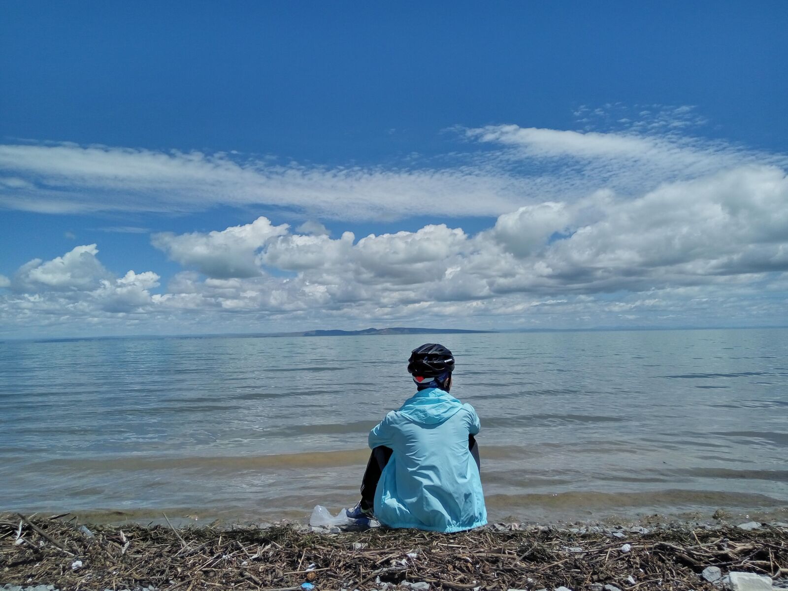 Xiaomi Redmi Note 3 sample photo. Qinghai lake, dark horse photography