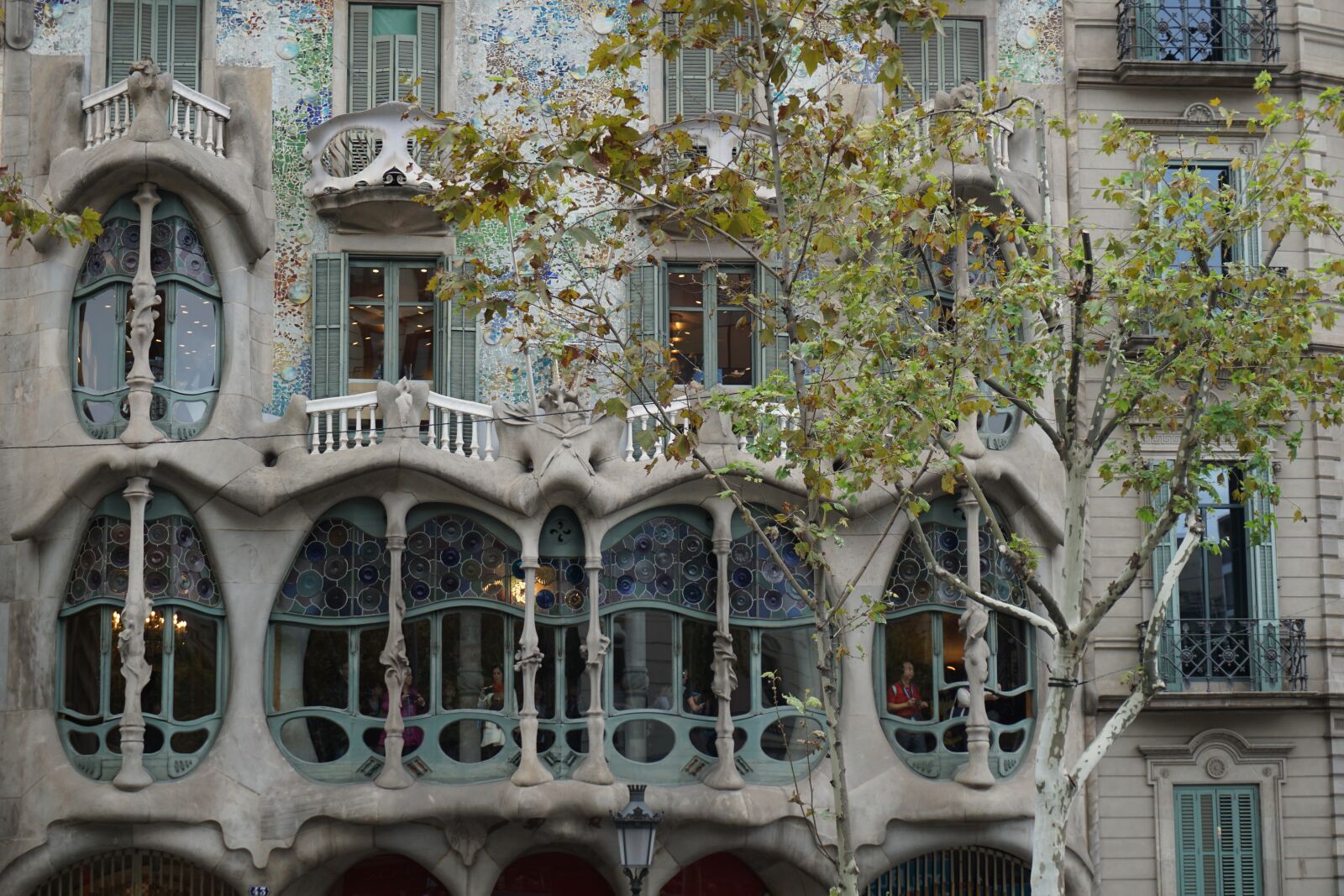 Sony a6000 sample photo. Barcelona, this style, building photography