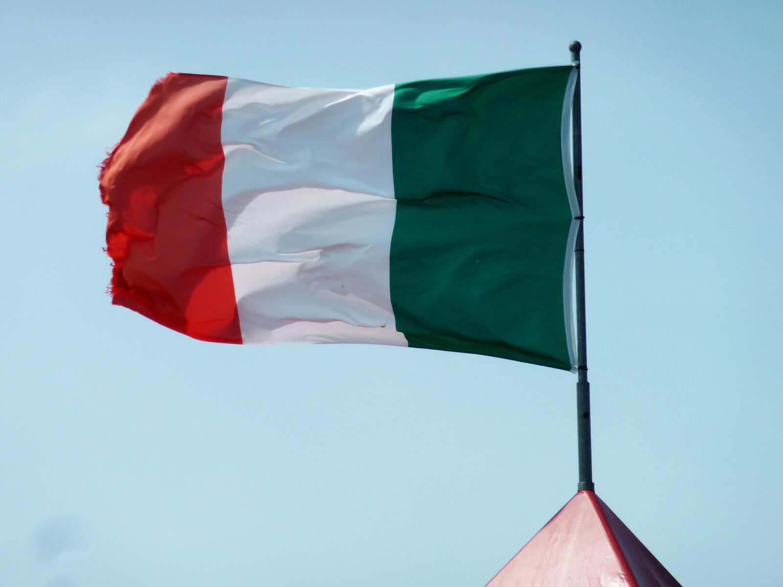 Panasonic DMC-TZ7 sample photo. Italy flag, flag, banner photography