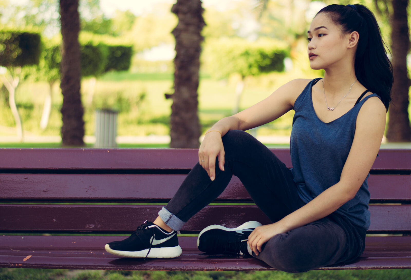 Nikon D3200 + Nikon AF-S Nikkor 50mm F1.8G sample photo. Bench, girl, leisure, lifestyle photography