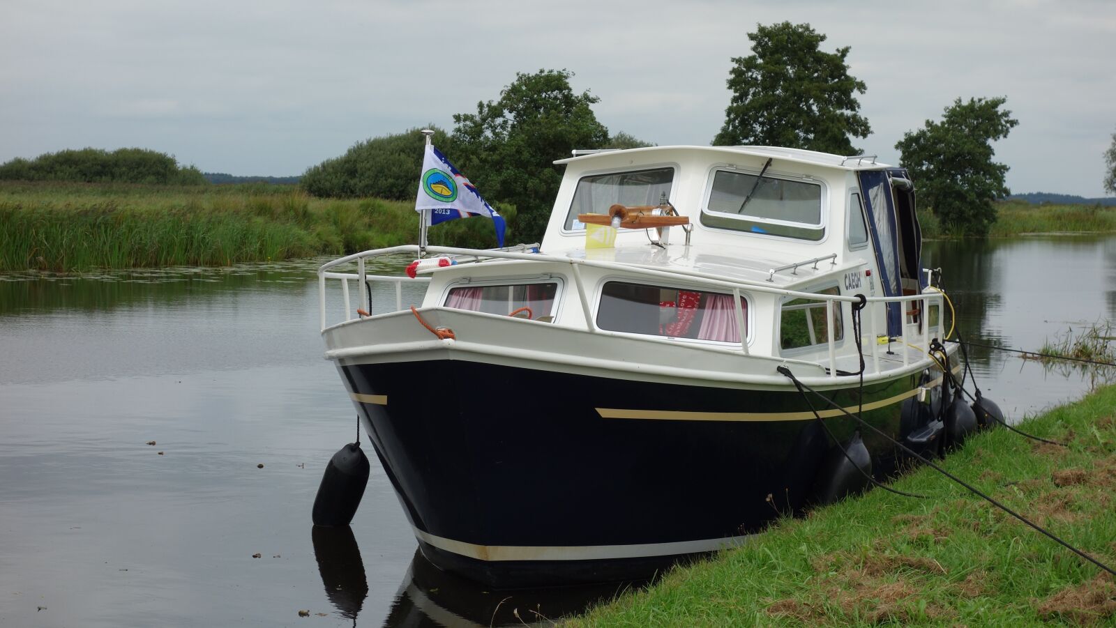 Sony Cyber-shot DSC-RX100 sample photo. Boating, holiday, boating holidays photography