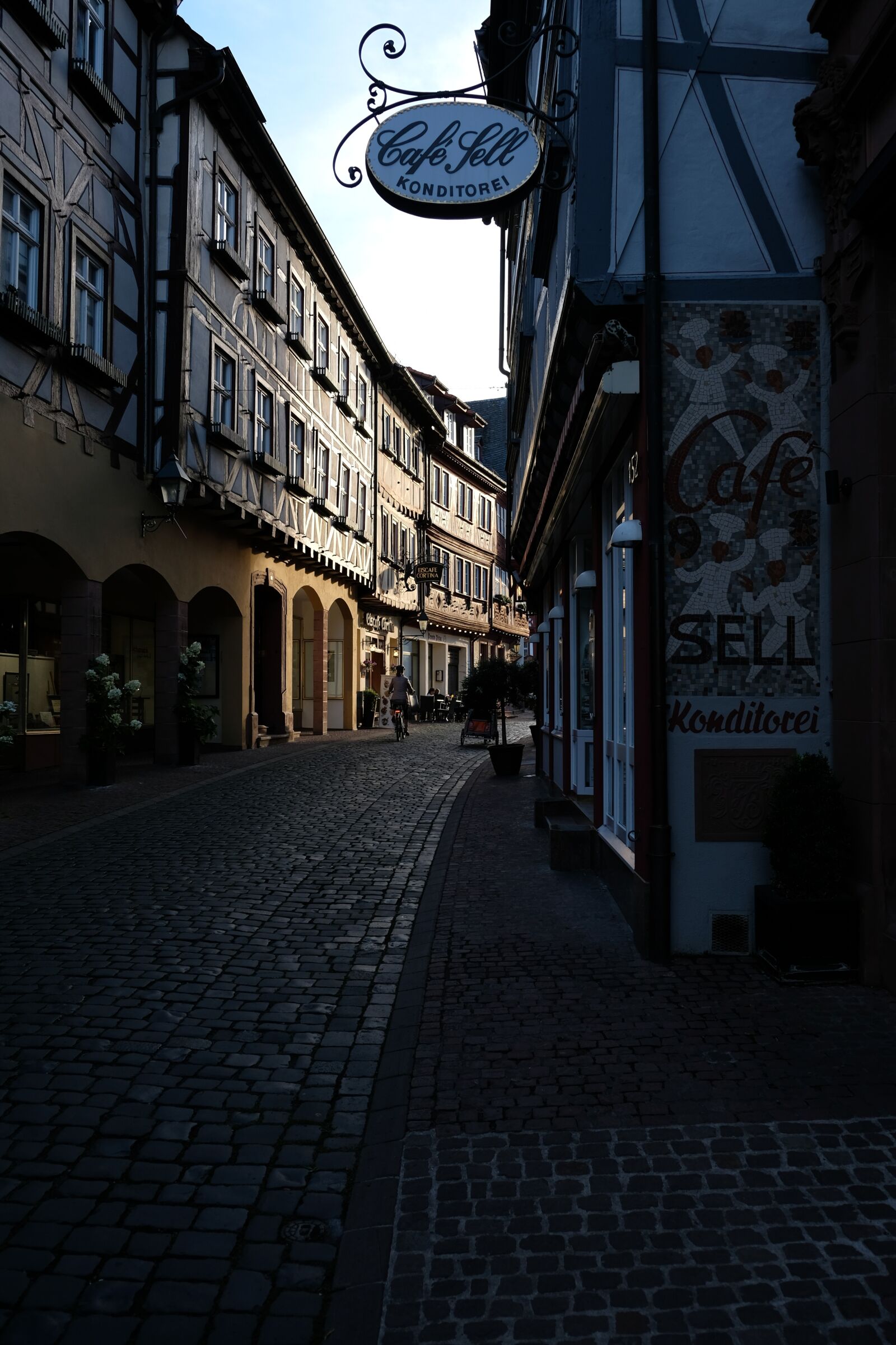 Fujifilm XF 18-55mm F2.8-4 R LM OIS sample photo. Historic center, road, building photography