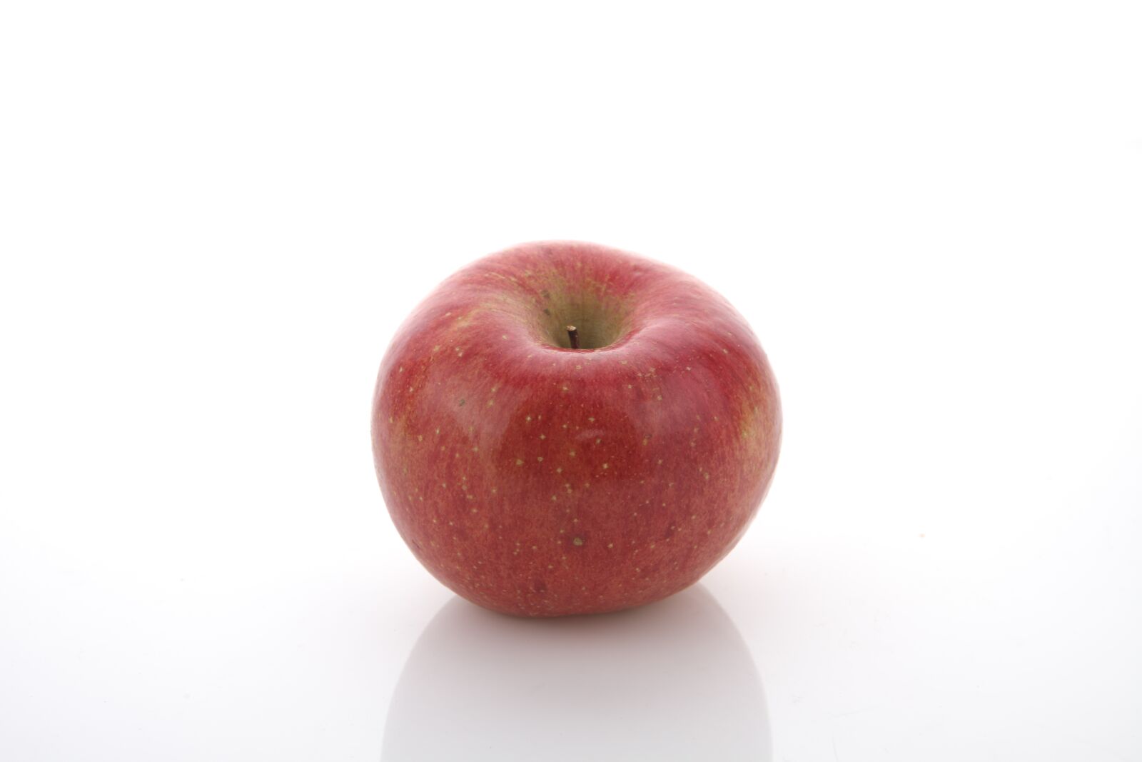 Canon EOS 5D Mark II sample photo. Apple, fruit, red photography