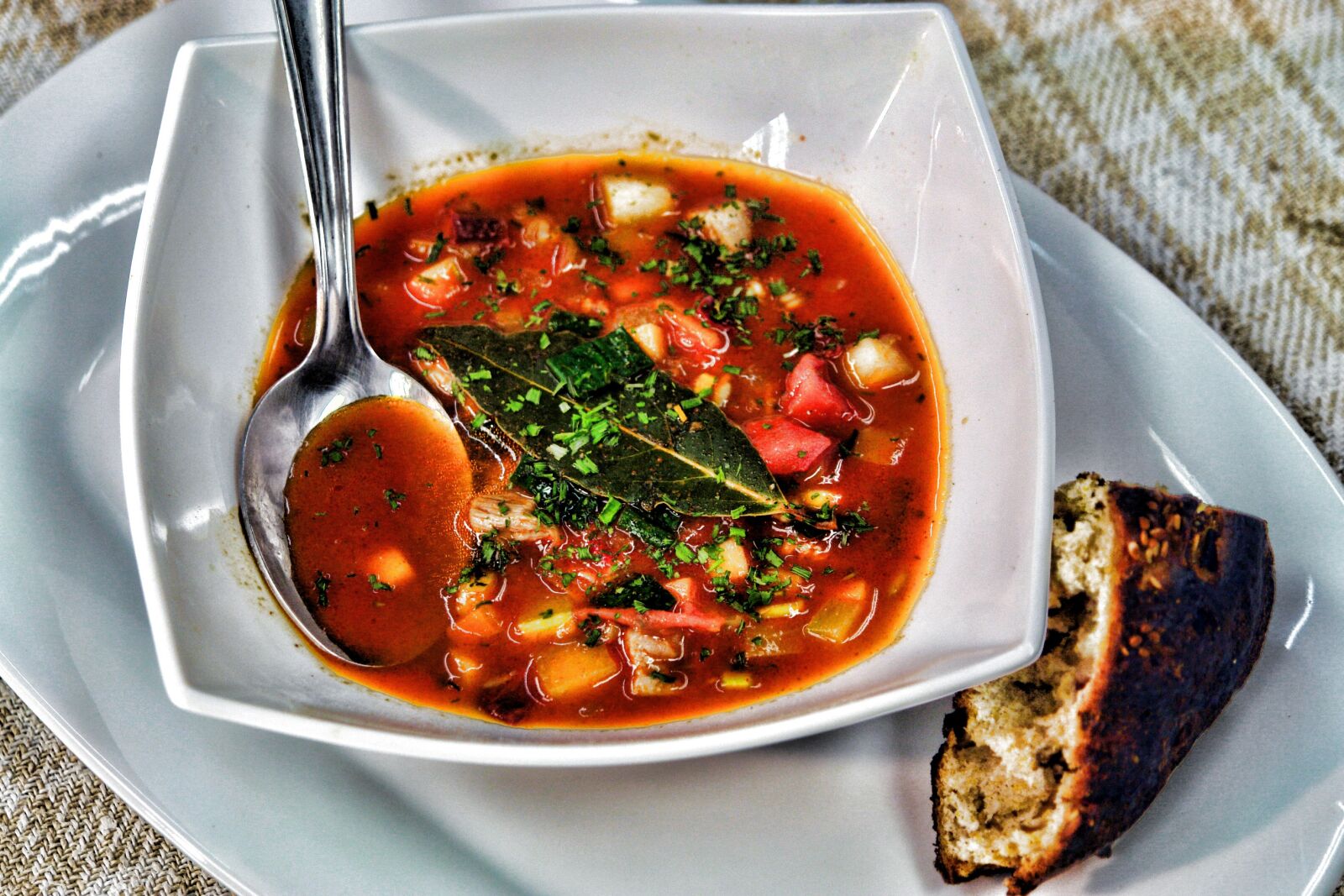 Sony DSC-R1 sample photo. Vegetable soup, corn bread photography