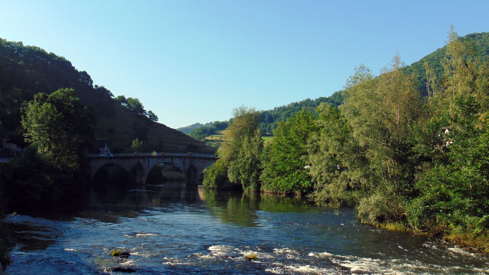 Sony Cyber-shot DSC-H300 sample photo. France, river, architecture photography