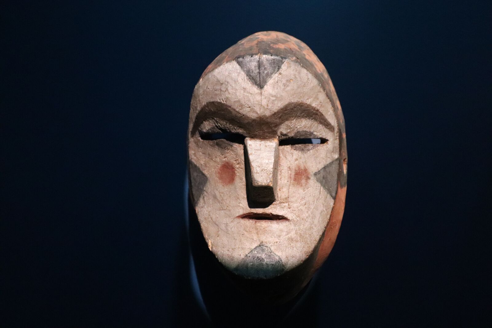 Canon EOS 800D (EOS Rebel T7i / EOS Kiss X9i) sample photo. Mexican, mask, wood photography