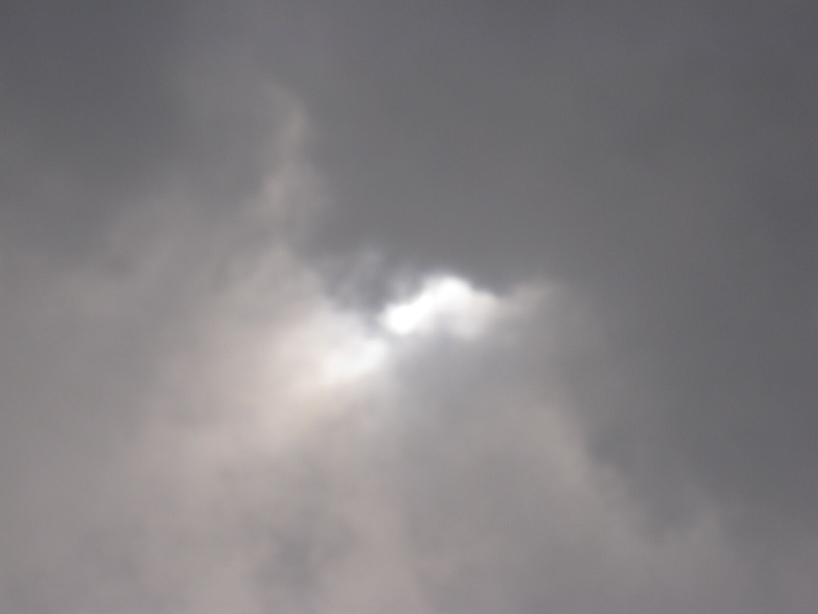 Canon PowerShot A2000 IS sample photo. Cloud, sun, sunlight photography