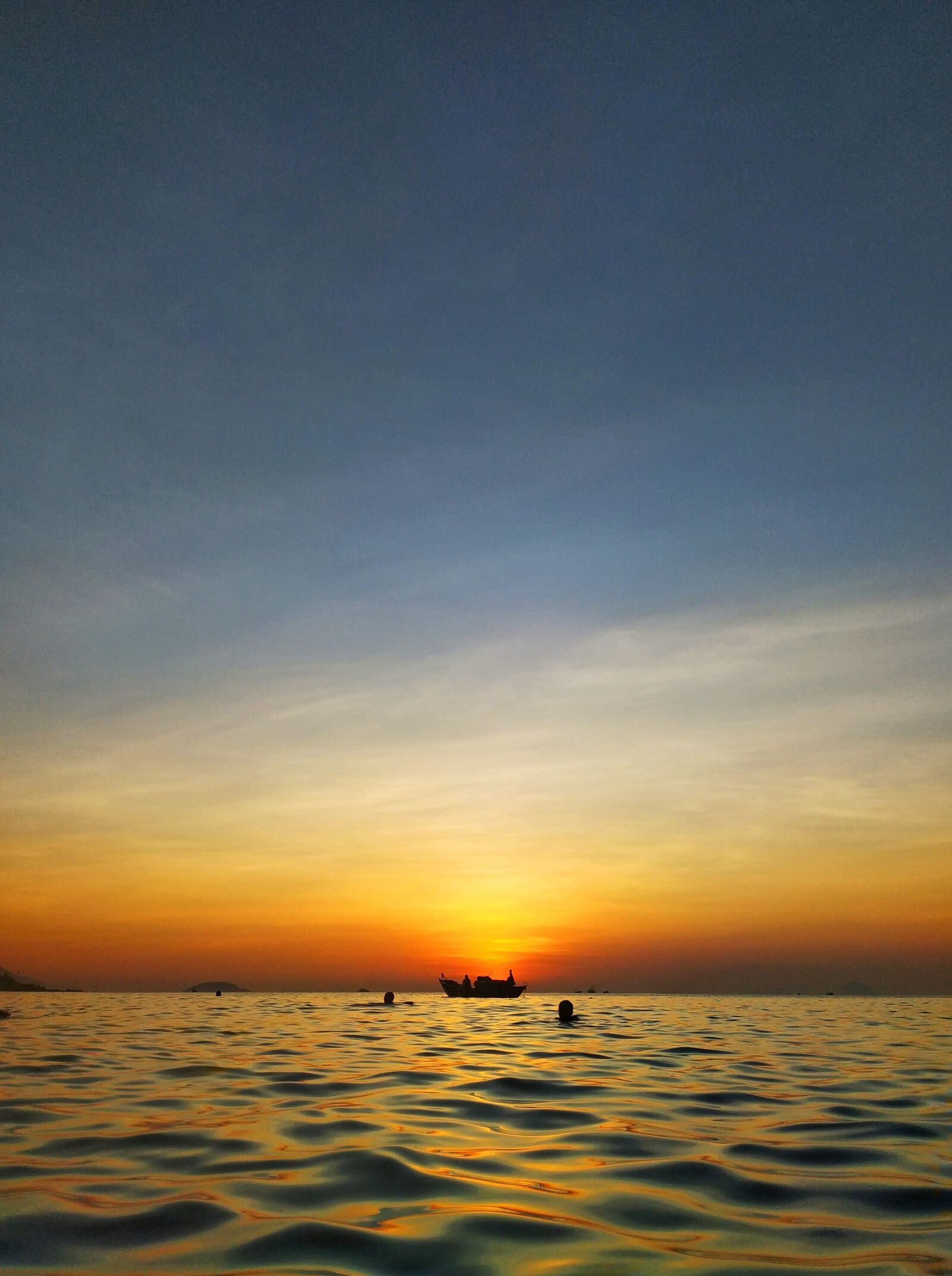 Xiaomi MI 6X sample photo. Sky, horizon, sea photography