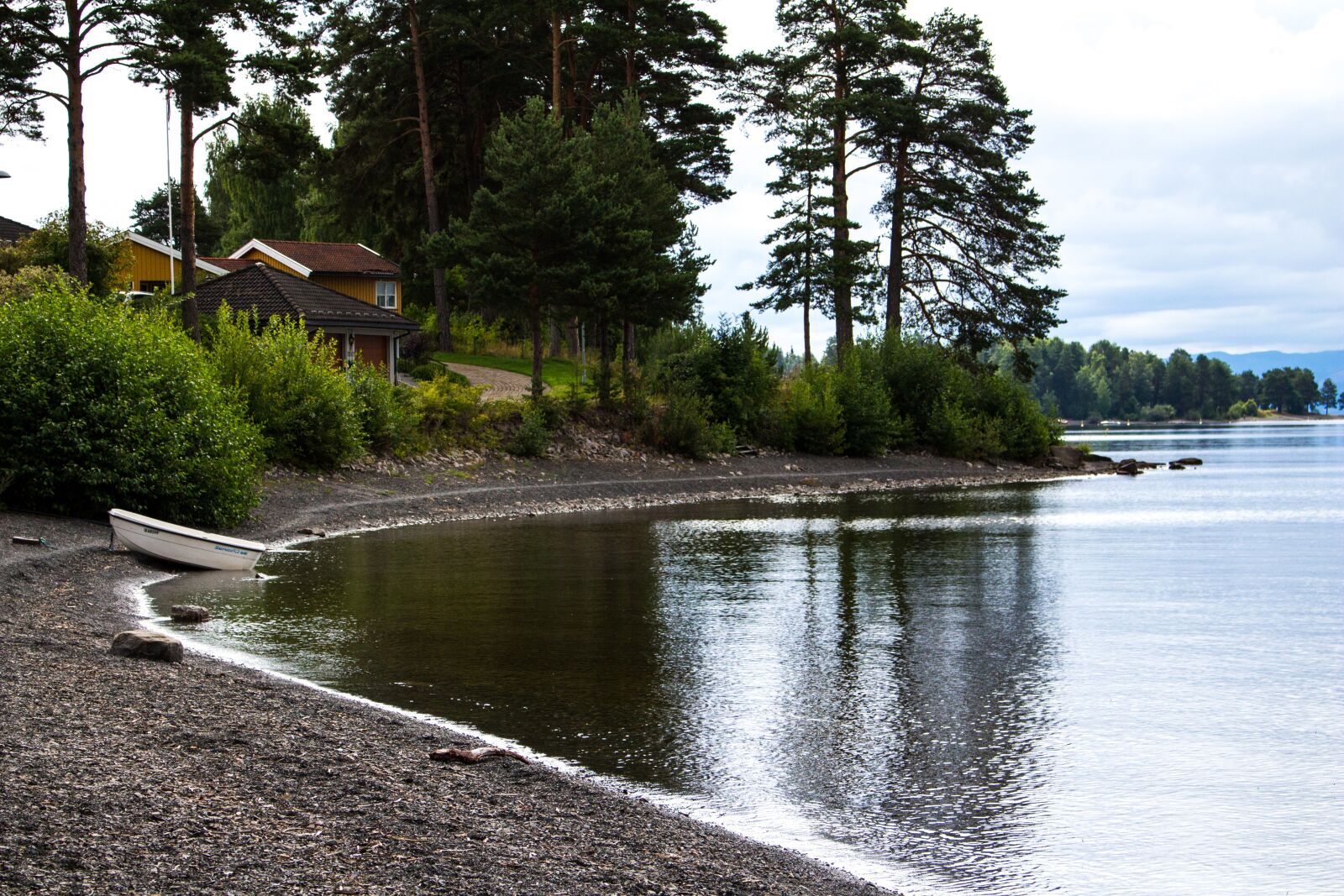 Canon EOS 700D (EOS Rebel T5i / EOS Kiss X7i) sample photo. Lake, cove, water photography