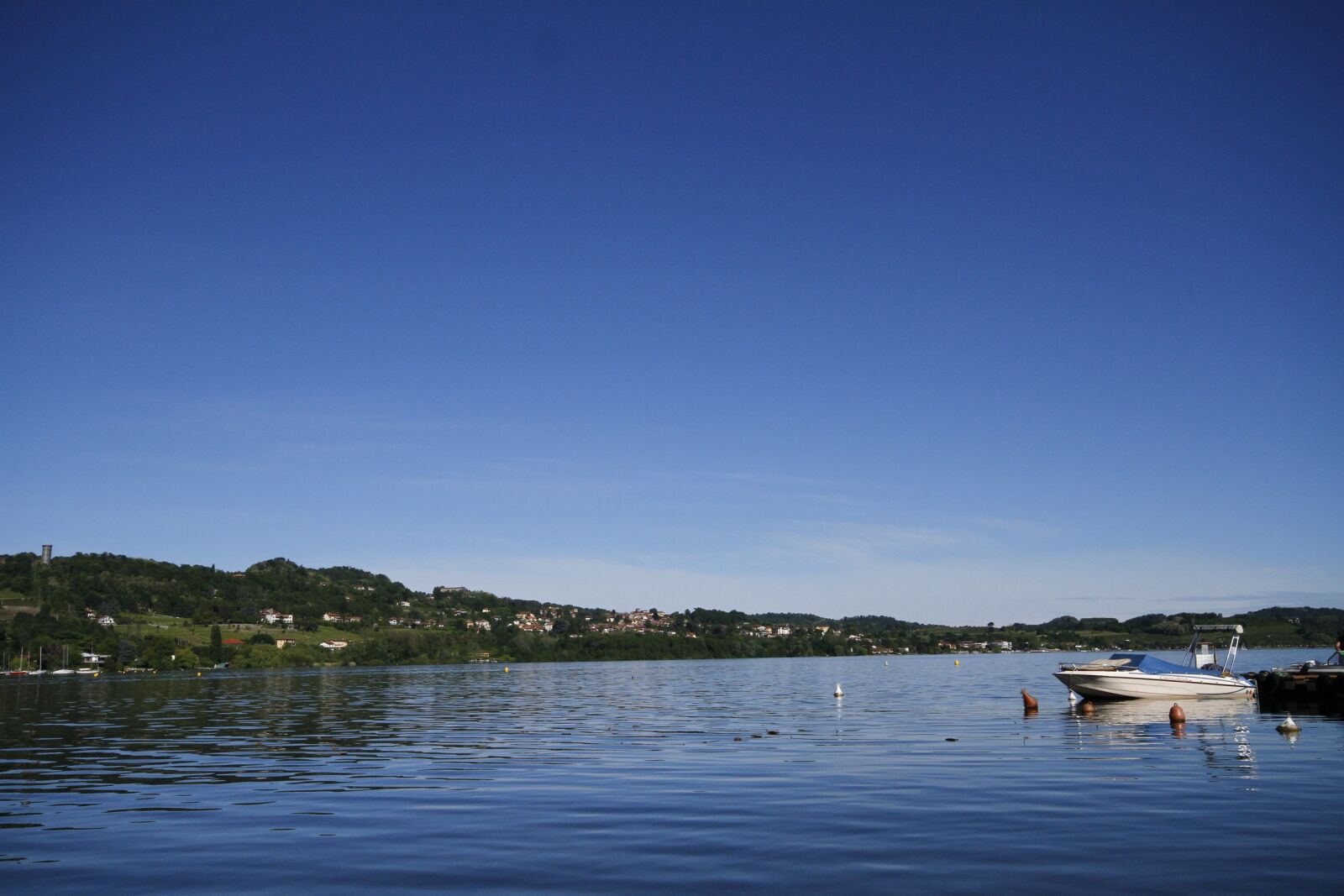 Canon EOS 7D sample photo. Lake viverone, landscape, lake photography