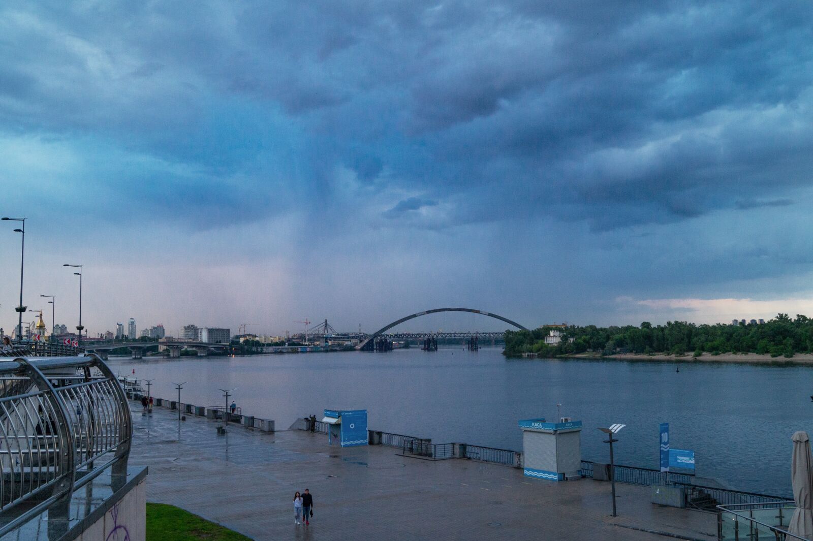 Sony DT 18-55mm F3.5-5.6 SAM II sample photo. Dnieper, river, ukraine photography