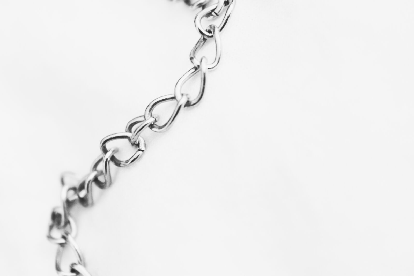 Canon EOS 1100D (EOS Rebel T3 / EOS Kiss X50) sample photo. Chain, stainless steel, metal photography