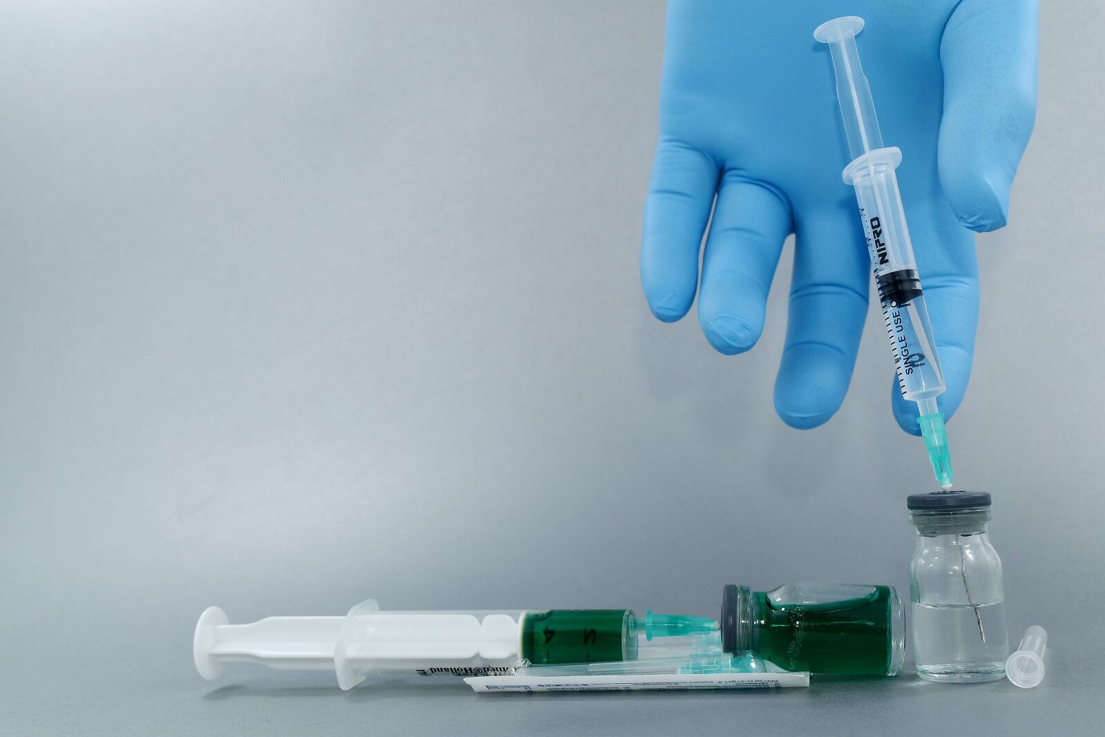 Nikon D5500 sample photo. Doctor, finger, gloves, hand photography