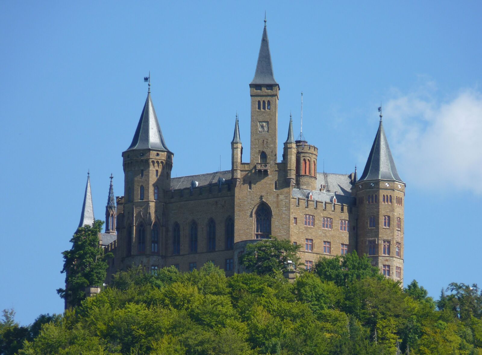 Panasonic Lumix DMC-FZ35 (Lumix DMC-FZ38) sample photo. Castle, hohenzollern, knight's castle photography