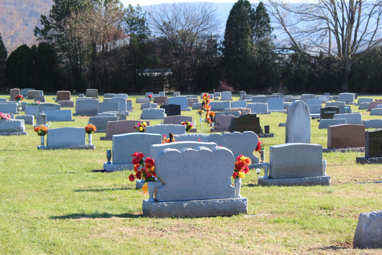 Canon EOS 1300D (EOS Rebel T6 / EOS Kiss X80) sample photo. Cemetery, grave, stones, graveyard photography