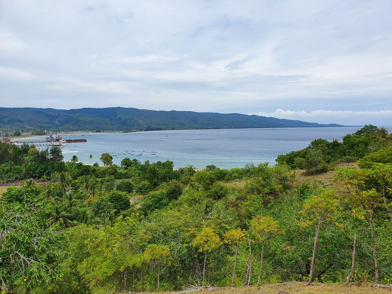 Samsung SM-G975F sample photo. Nature, panorama, mountain photography