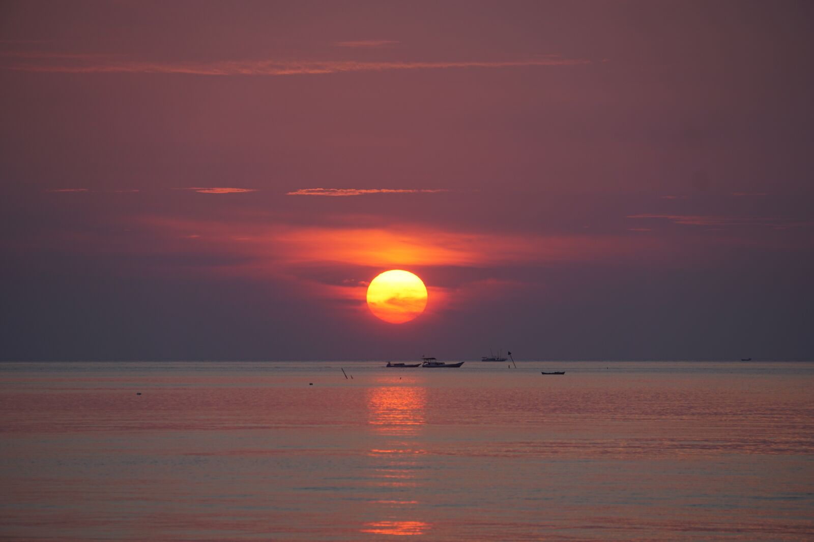 Sony E 18-200mm F3.5-6.3 OSS sample photo. Sunset, karimunjawa, indonesian photography