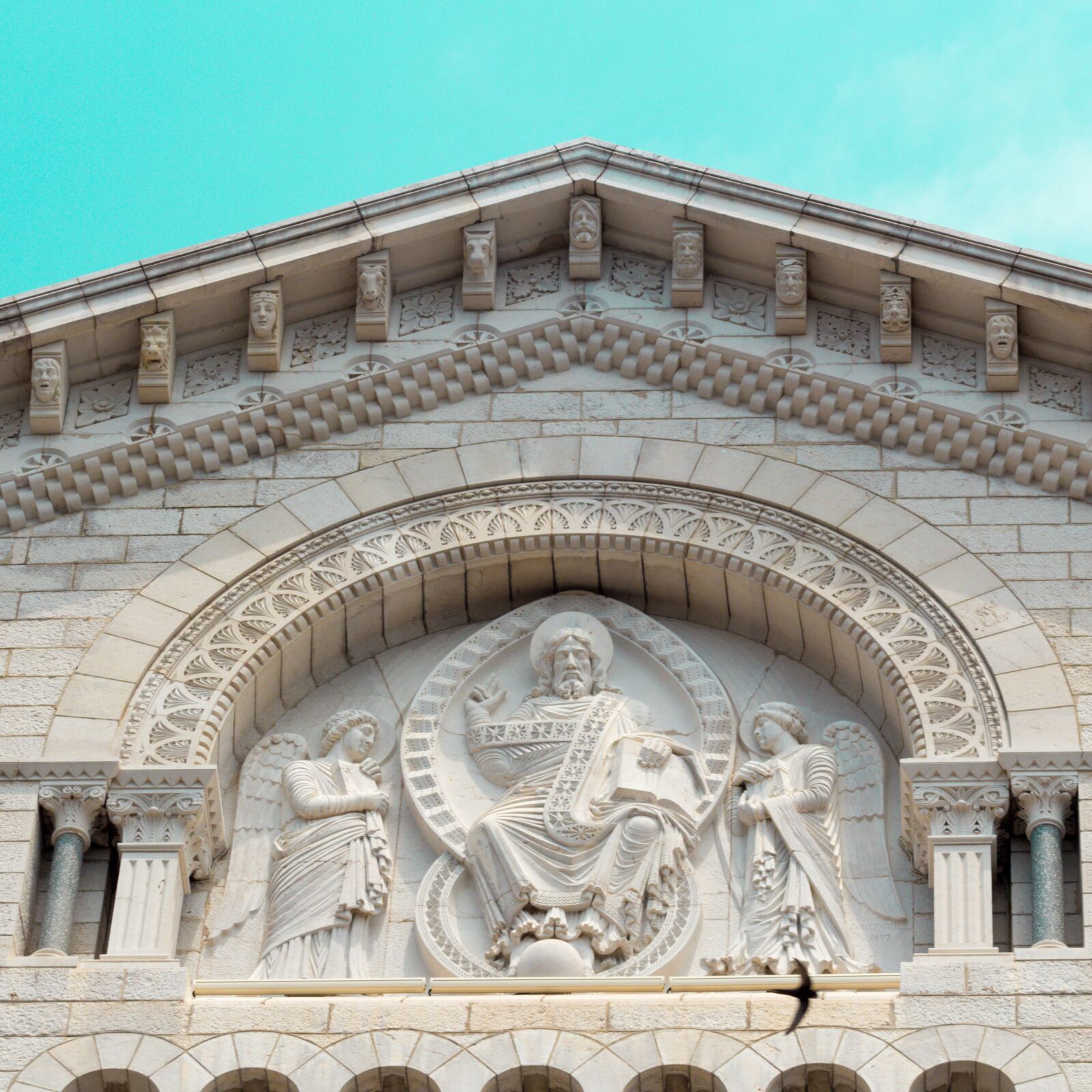 Canon EOS 100D (EOS Rebel SL1 / EOS Kiss X7) sample photo. Architecture, travel, stone photography