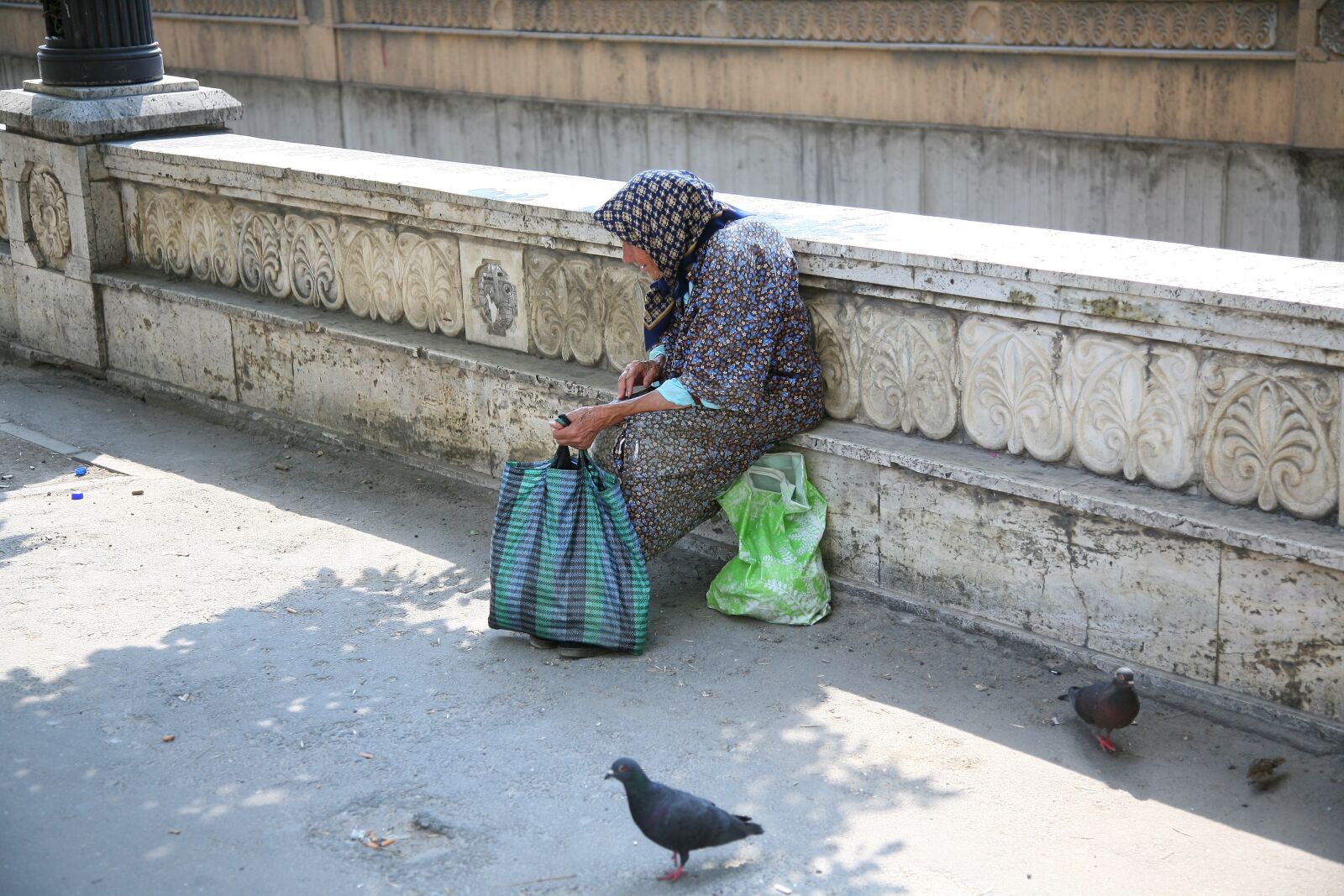 Canon EOS 5D sample photo. Romania, people, poverty photography