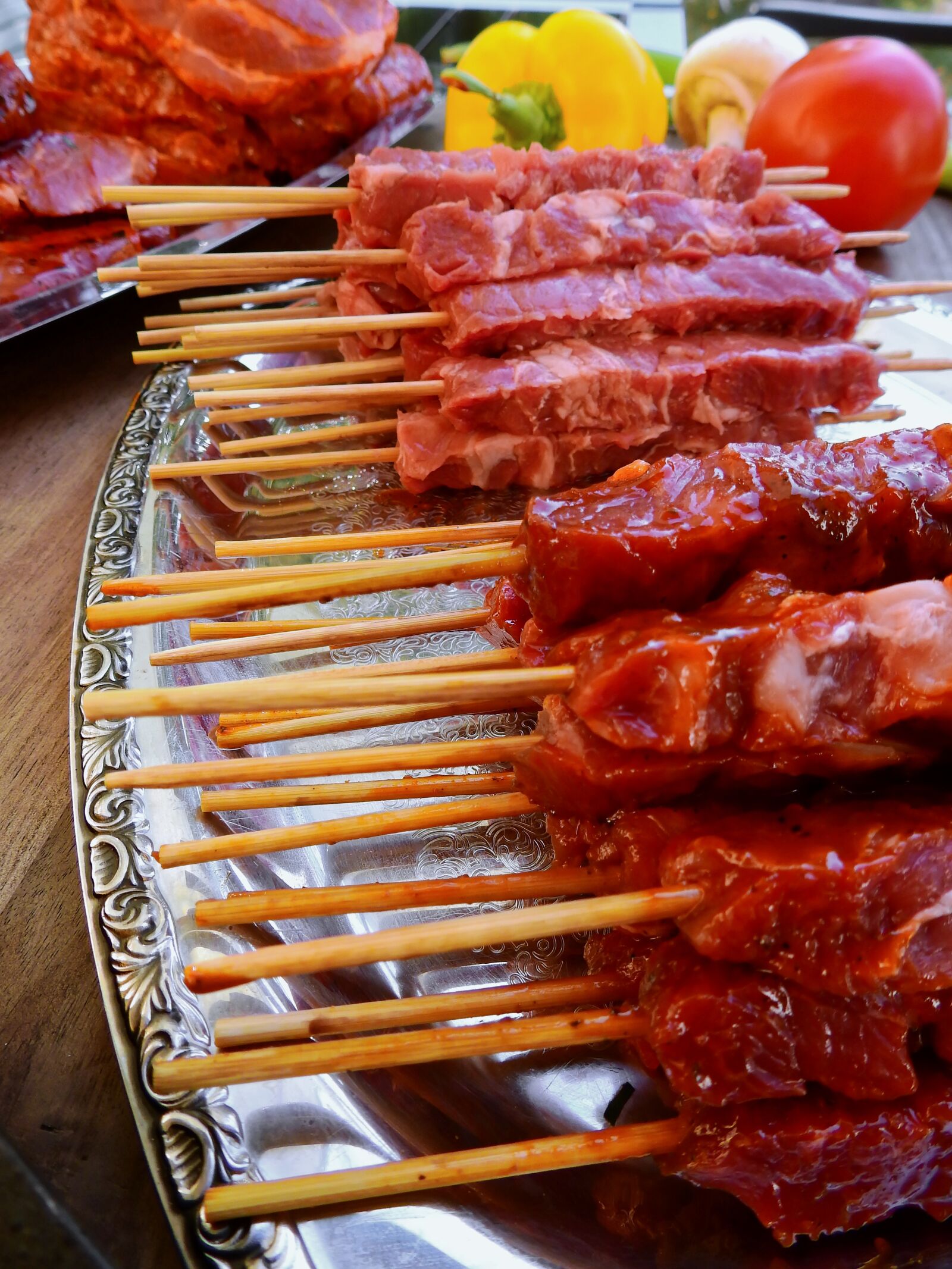 Nikon Coolpix P900 sample photo. Meat, raw, tasty photography