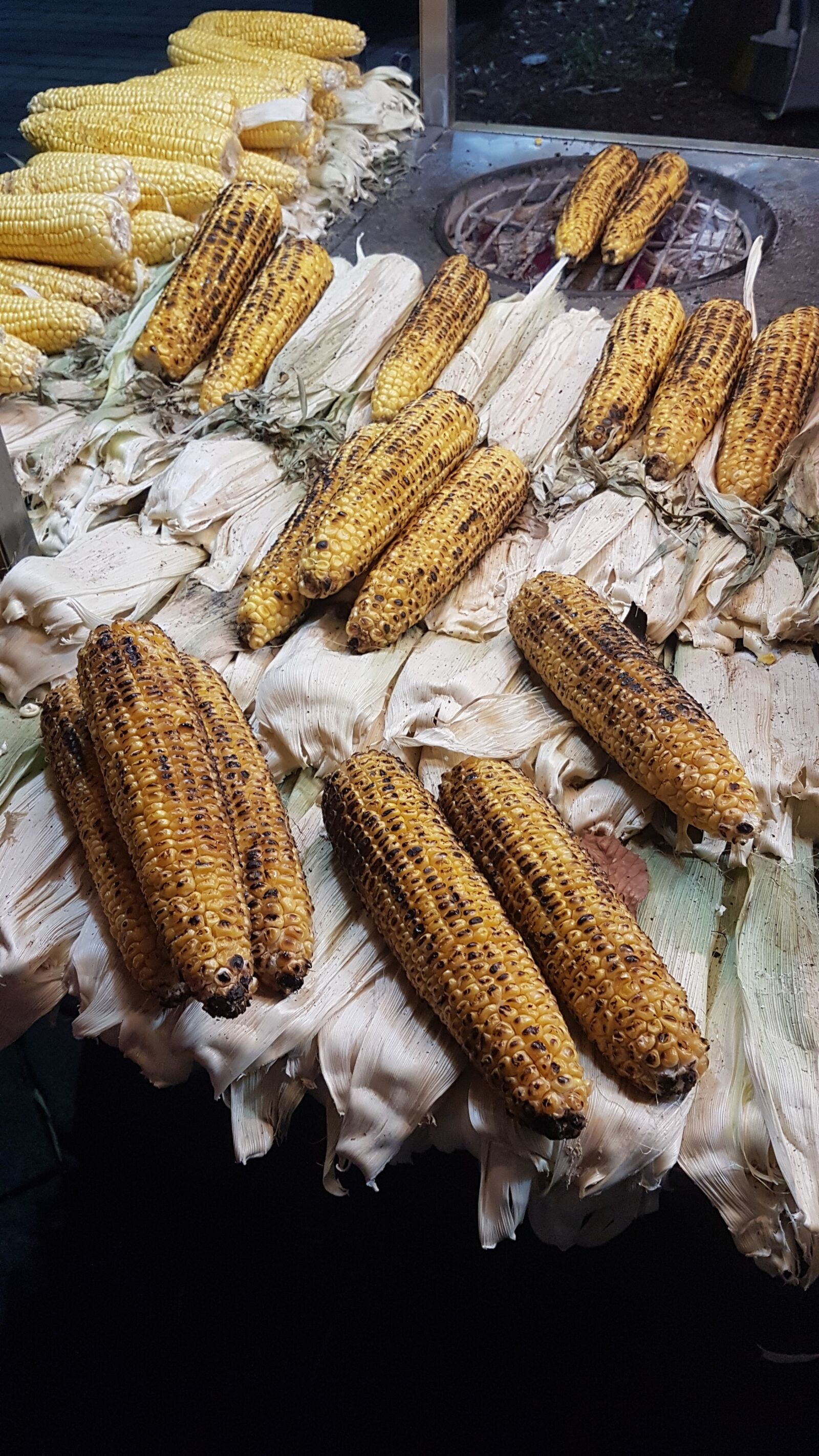 Samsung Galaxy S7 Edge sample photo. Grilled corn, roasted corn photography