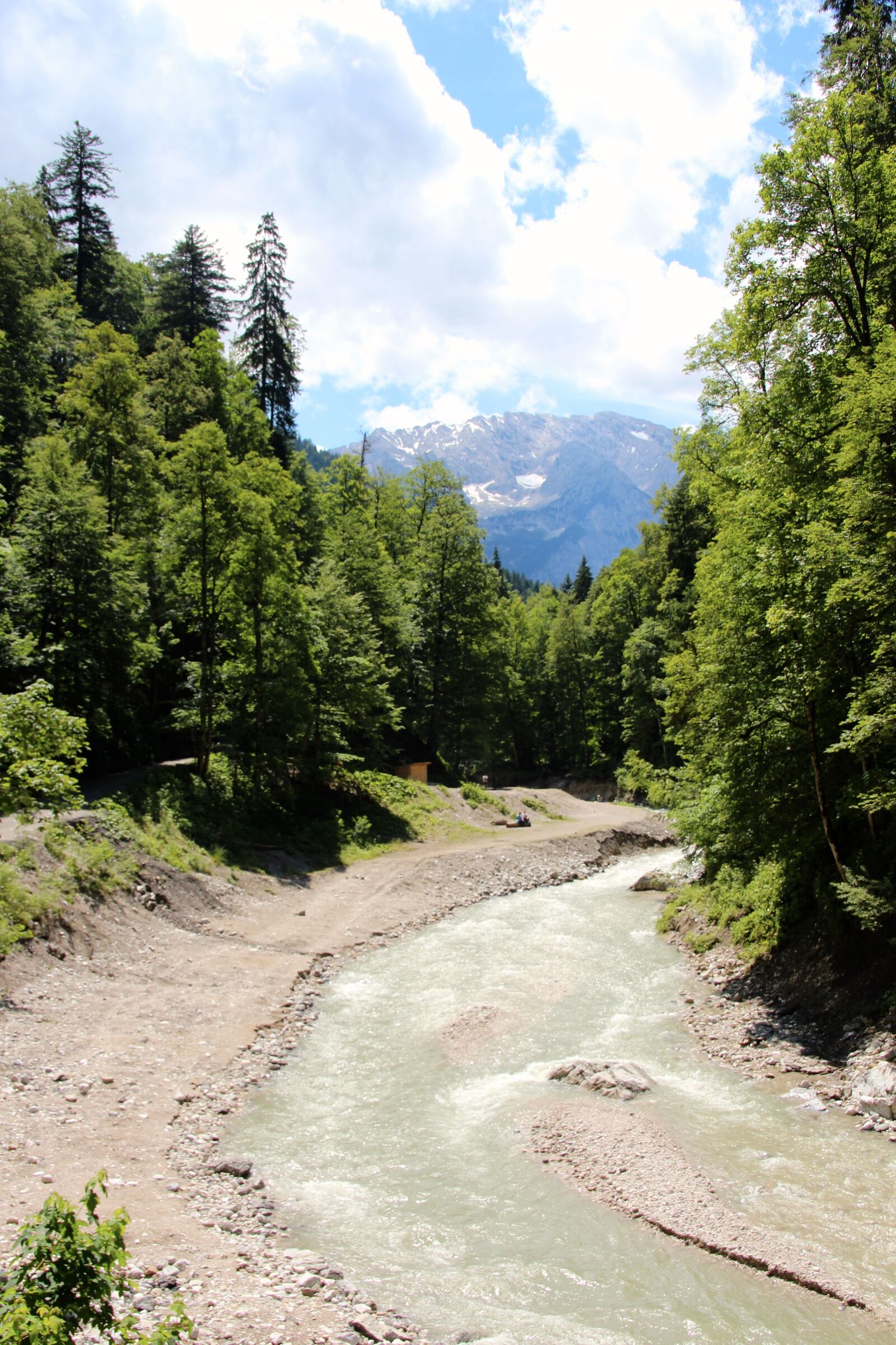 Canon EOS 600D (Rebel EOS T3i / EOS Kiss X5) sample photo. River, alpine, bend photography