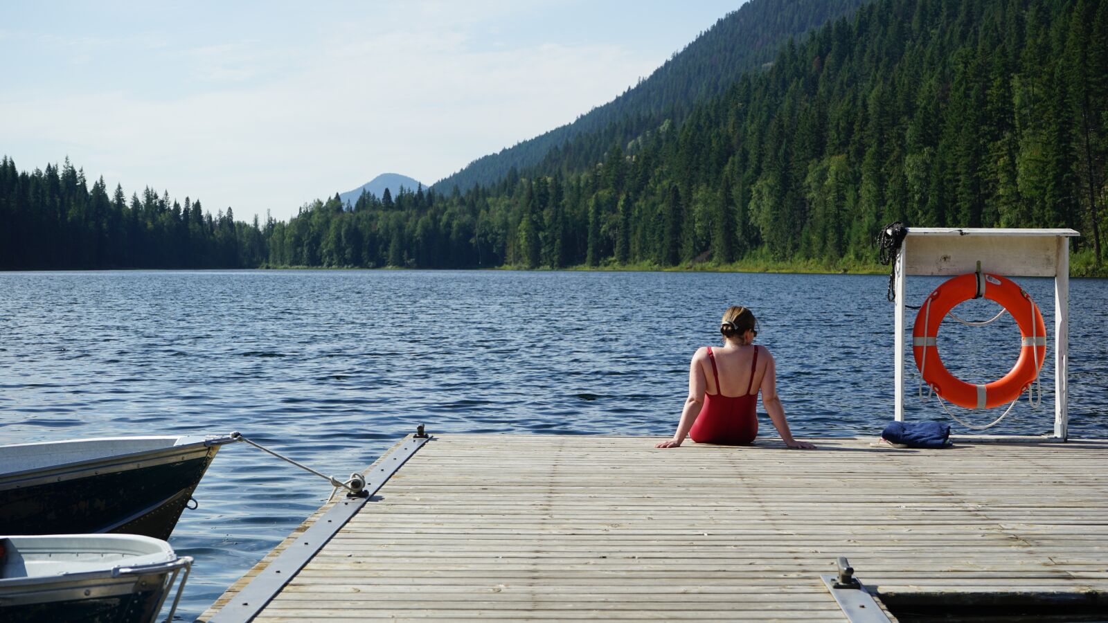 Sony a7 II + Sony FE 28-70mm F3.5-5.6 OSS sample photo. More, canada, swimmer photography