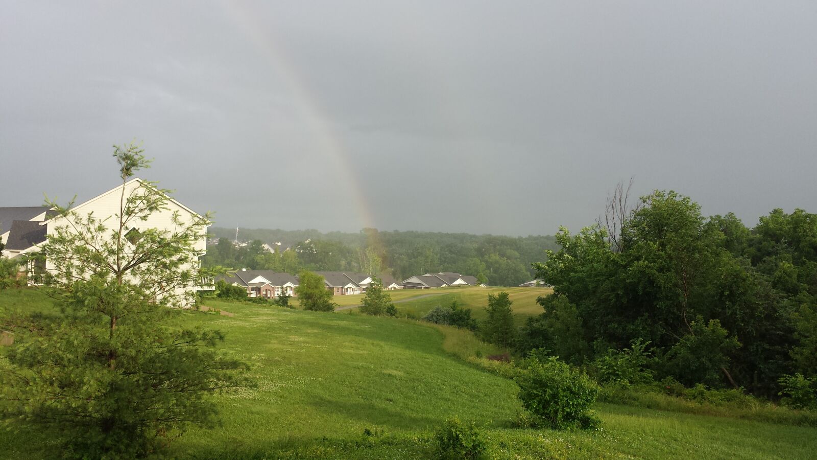 Samsung Galaxy S4 sample photo. Rainbows, after the rain photography