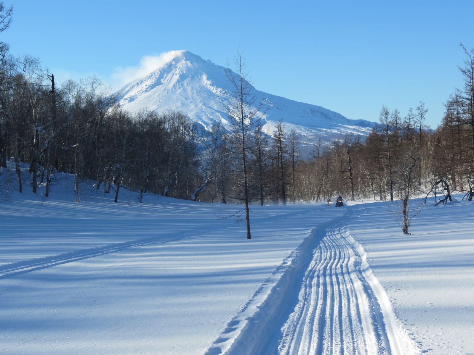Canon PowerShot SX40 HS sample photo. Winter, snow, volcano photography