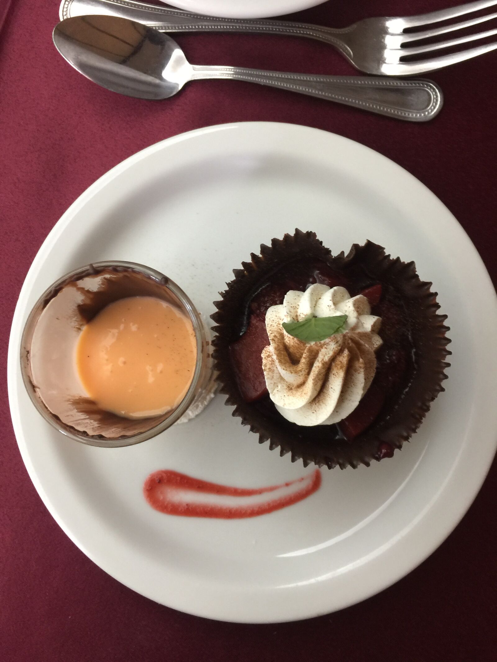 iPhone 6 Plus back camera 4.15mm f/2.2 sample photo. Dessert, sweets, food photography