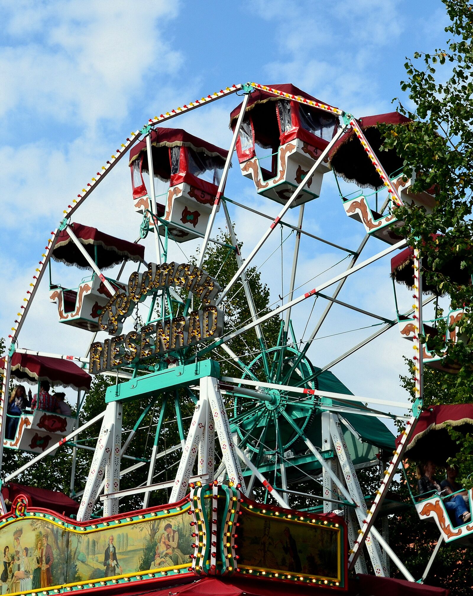 Nikon D5100 sample photo. Ferris wheel, carousel, historically photography