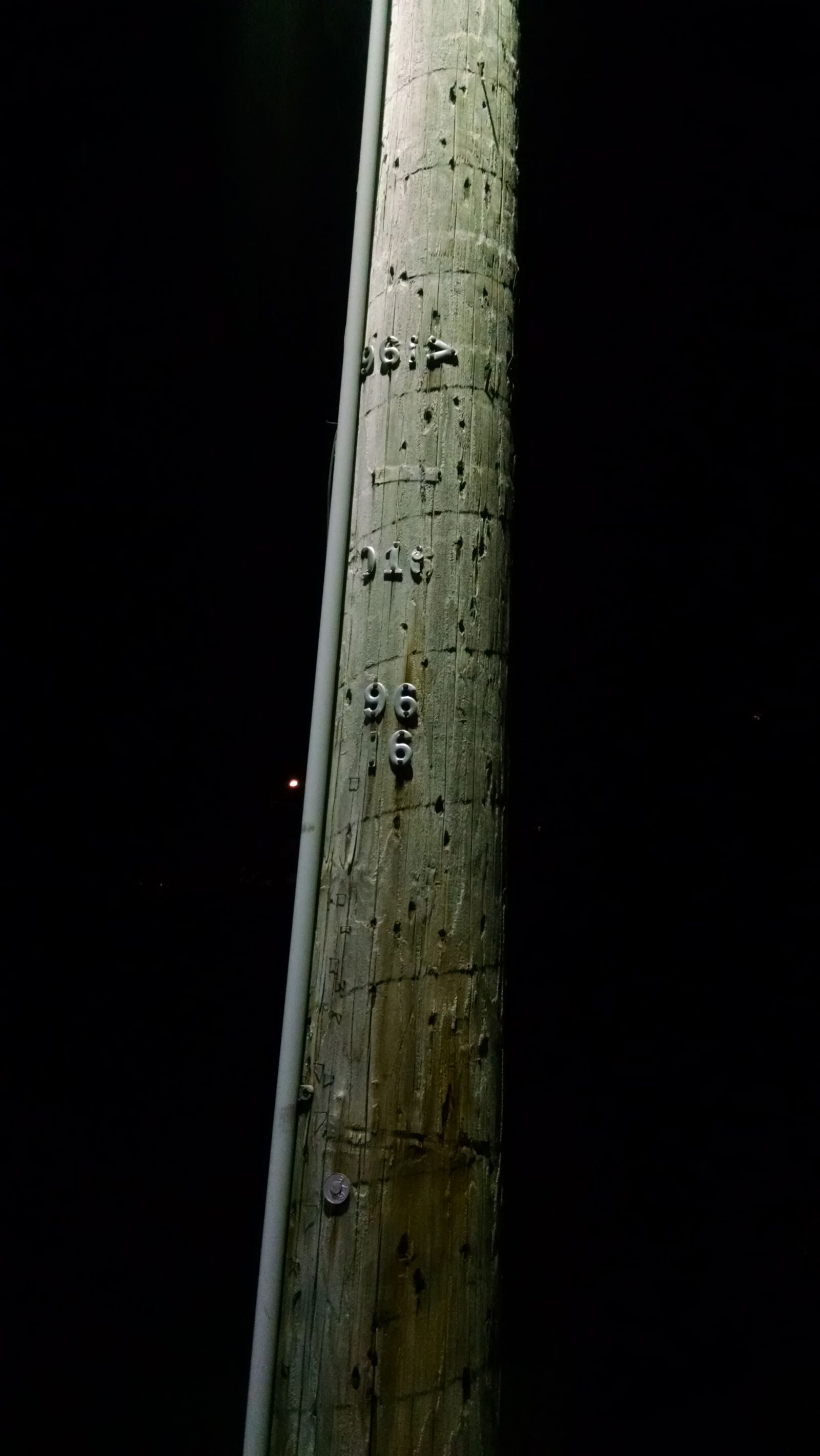 Motorola Moto X (1st Gen) sample photo. Night, pole photography