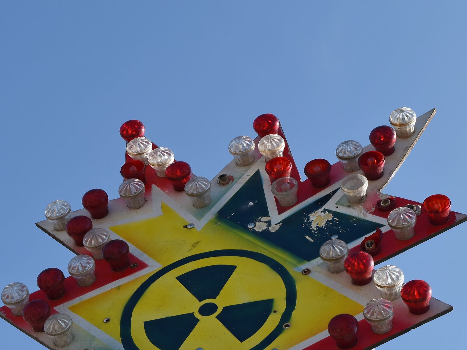 Nikon D5500 sample photo. Light bulb, sign, symbol photography