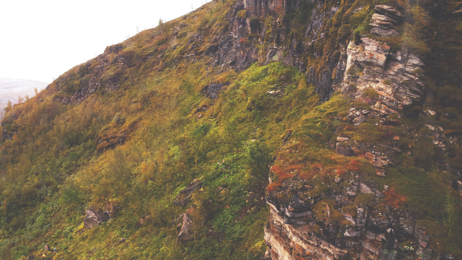 Samsung Galaxy S4 sample photo. Ascent, cliff, mountain, norway photography