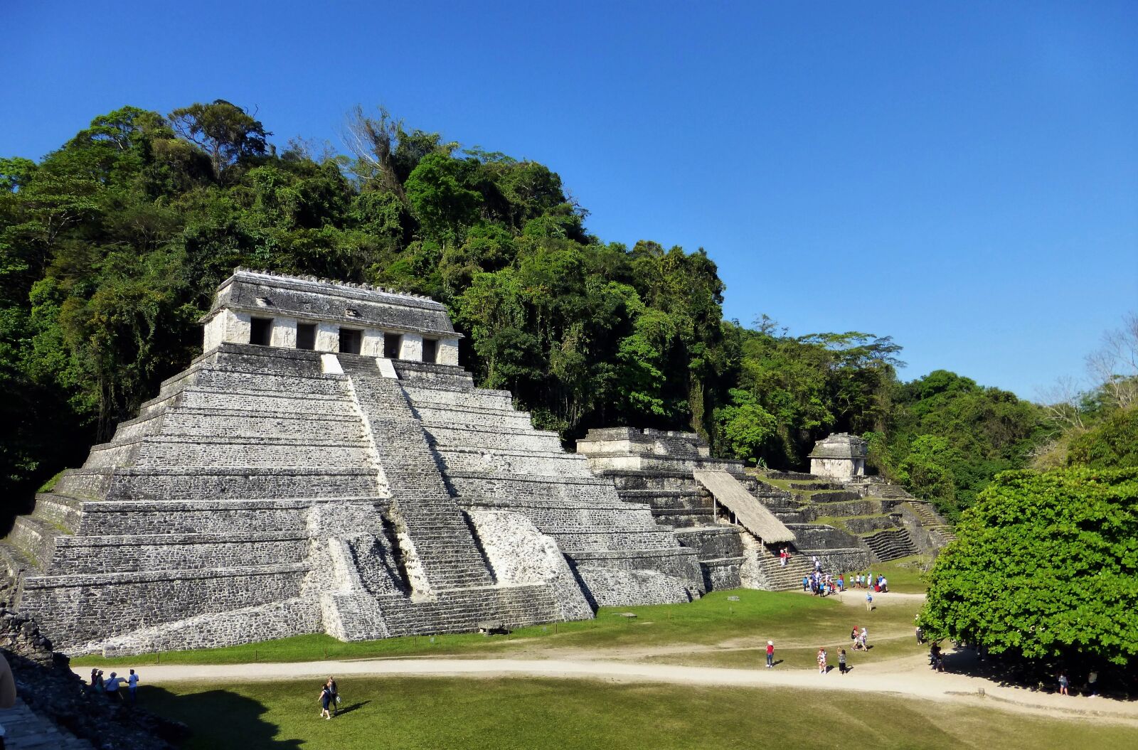 Panasonic Lumix DMC-ZS25 (Lumix DMC-TZ35) sample photo. Travel, architecture, mexico photography