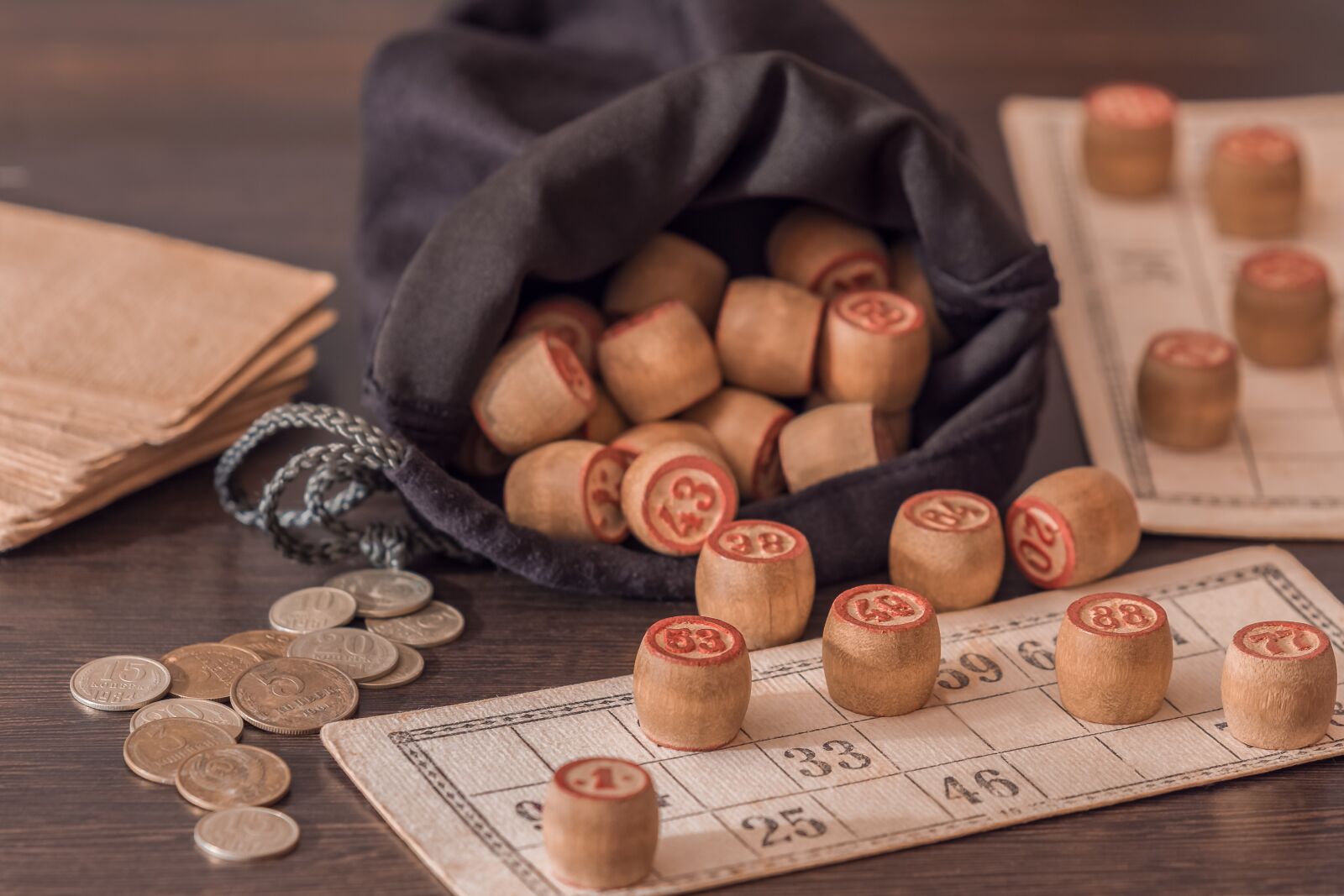 Nikon D7200 sample photo. Table game, lotto, kegs photography