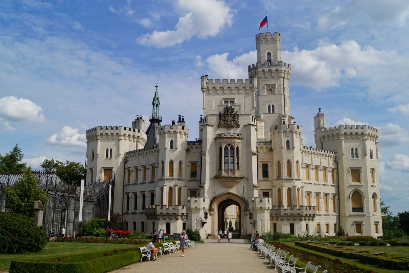 Sony DT 18-55mm F3.5-5.6 SAM II sample photo. Castle, chateau, romantic photography