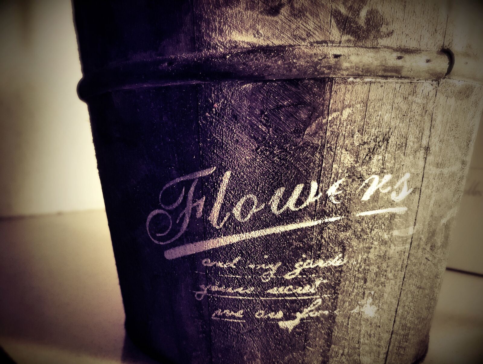 Samsung Galaxy S6 sample photo. Flowerpot, vintage, flowers photography