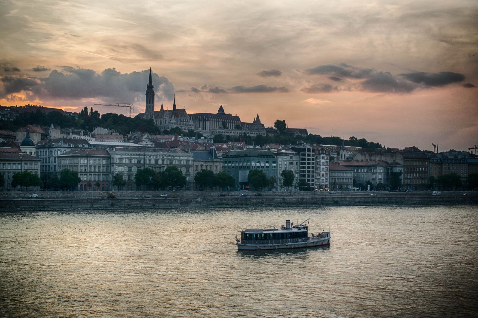 Nikon D3300 sample photo. Budapest, the danube, river photography
