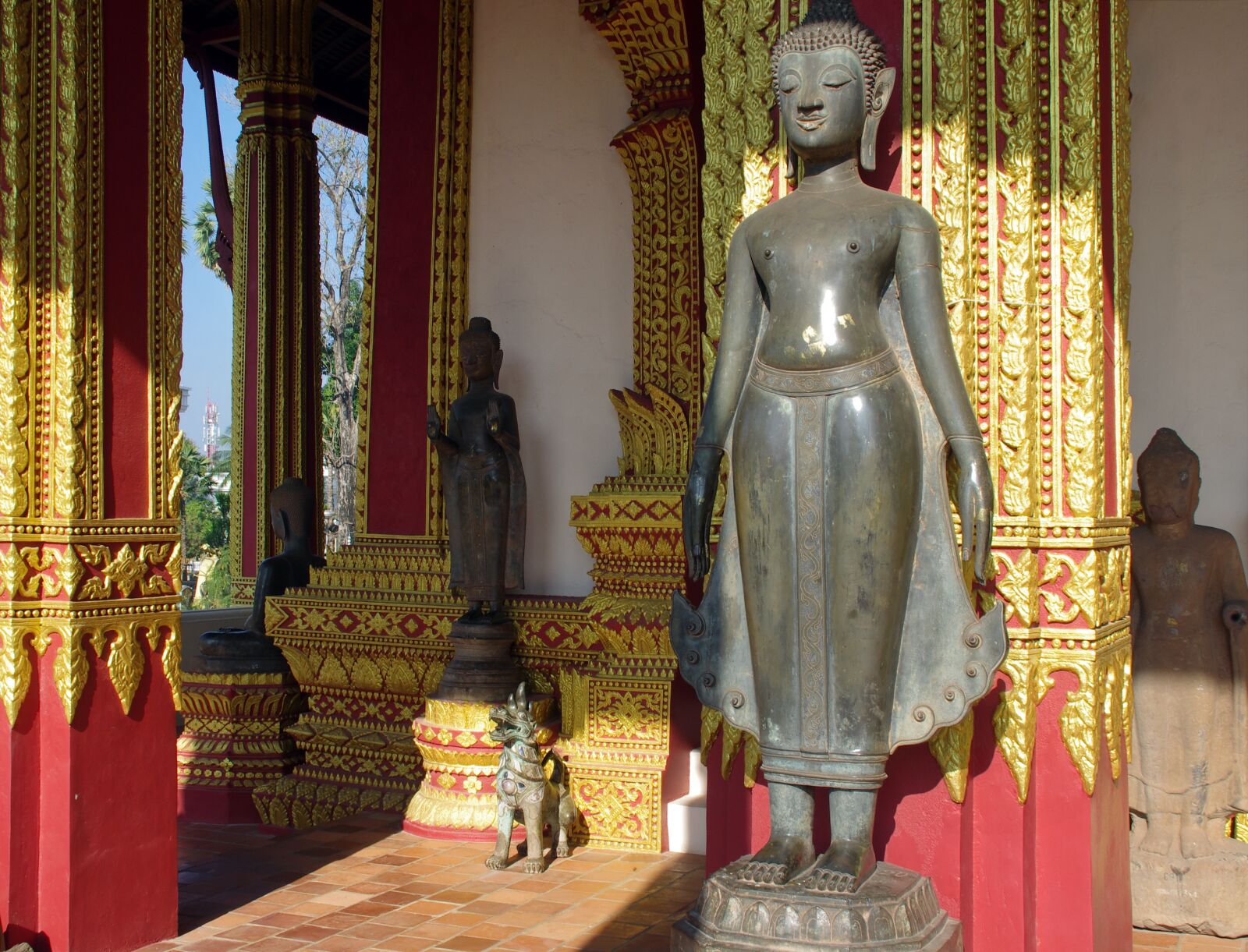 Pentax K-5 sample photo. Laos, vientiane, temple photography