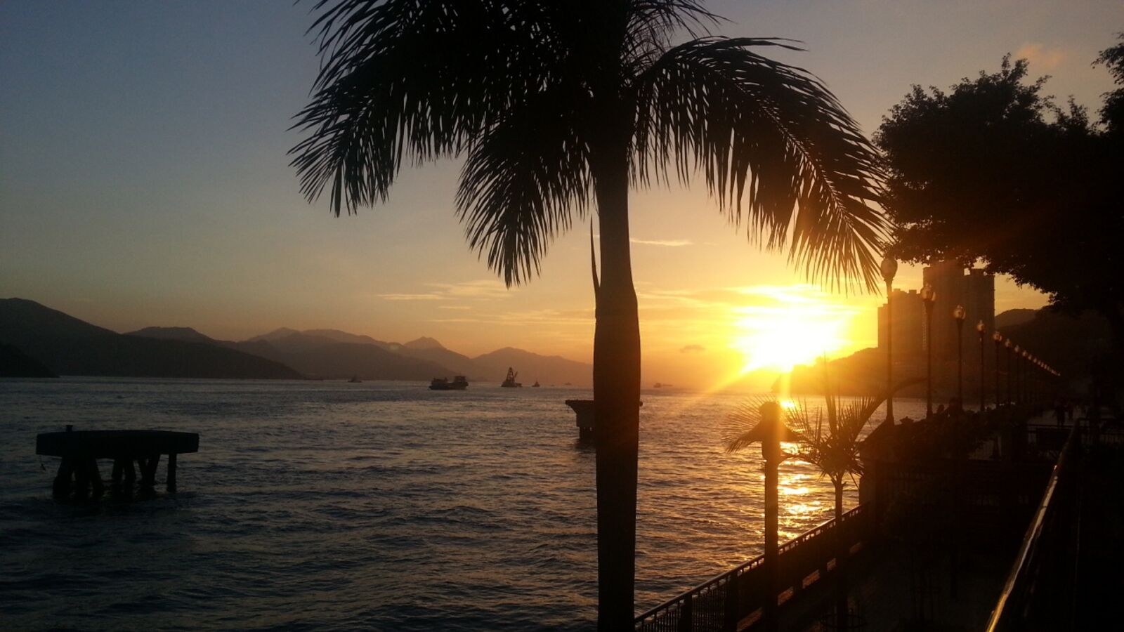Samsung Galaxy Note2 sample photo. Sunset, sundown, sea beach photography