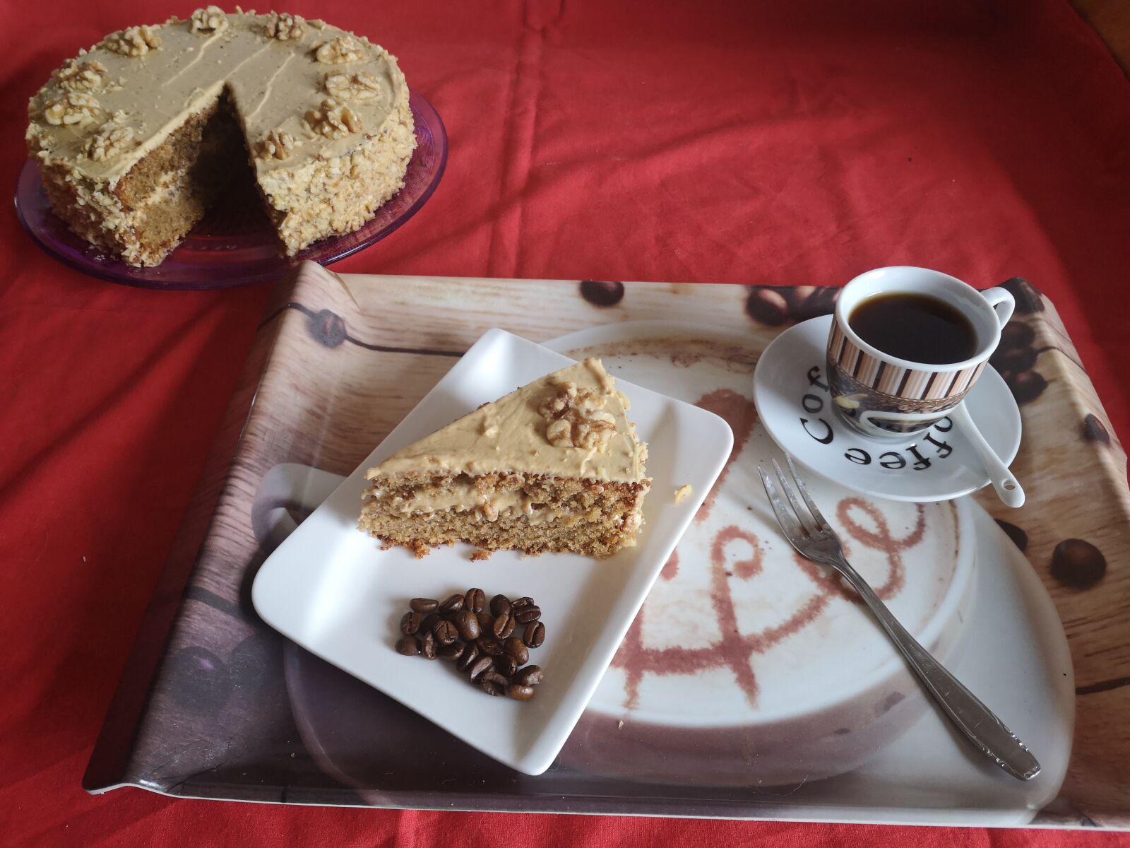 HUAWEI P20 sample photo. Coffee, walnut, cake photography