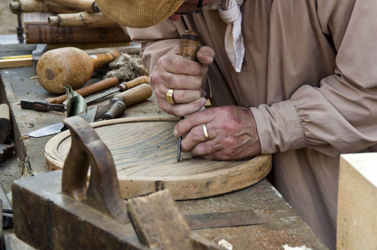 Pentax K-30 sample photo. Wood, wood work, carving photography